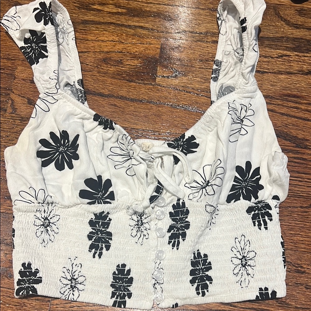 La Hearts Tie Front Crop Tank